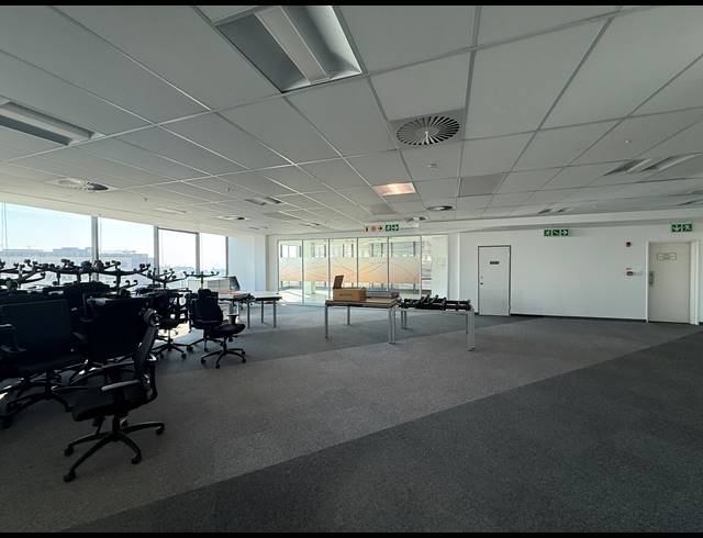 718M² OFFICE TO LET IN ROSEBANK